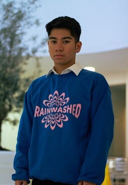 Oversized Sweatshirt in Blue with Textured Pink Graphic