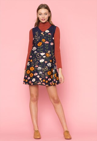 NAVY SLEEVELESS FLOWER PRINT DRESS
