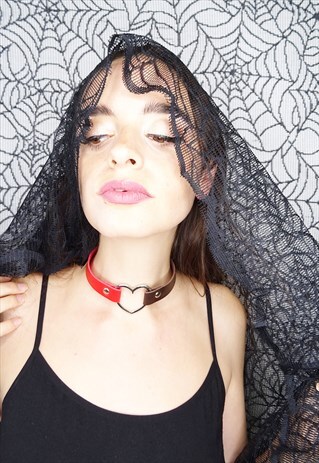 RED AND BLACK HEART CHOKER