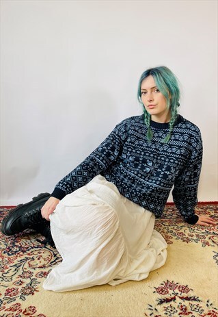 VINTAGE SCANDINAVIAN KNITTED PATTERNED GRANDAD JUMPER
