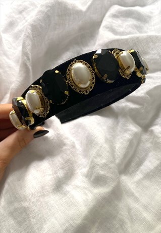 BLACK AND FAUX PEARL JEWELLED VELVET HEADBAND