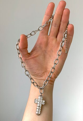 VINTAGE Y2K SILVER DIAMANTE CROSS PENDANT CHUNKY CHAIN