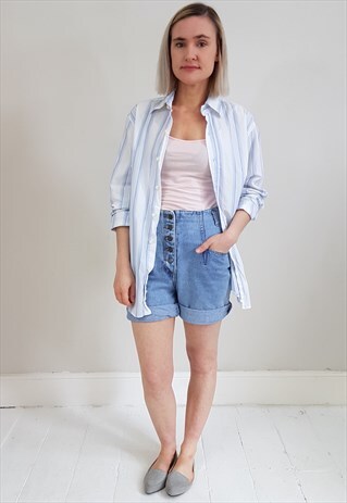 VINTAGE 90'S WHITE AND BLUE STRIPED LONG SLEEVE SHIRT