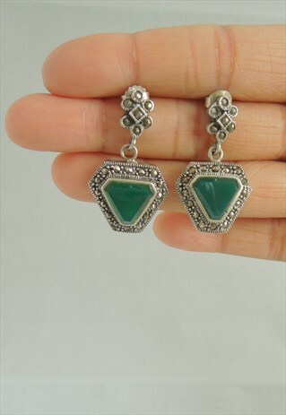 GREEN AND SILVER EVENING EARRINGS.