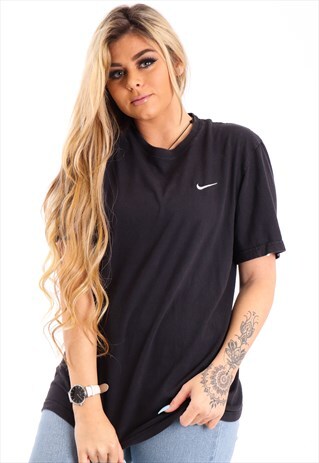 VINTAGE NIKE T-SHIRT NT157