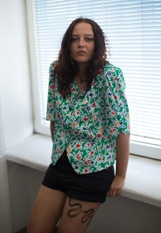 VINTAGE 80'S GREEN PATTERNED TOP