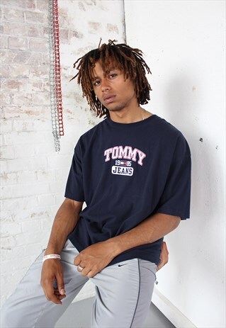 VINTAGE TOMMY HILFIGER T-SHIRT