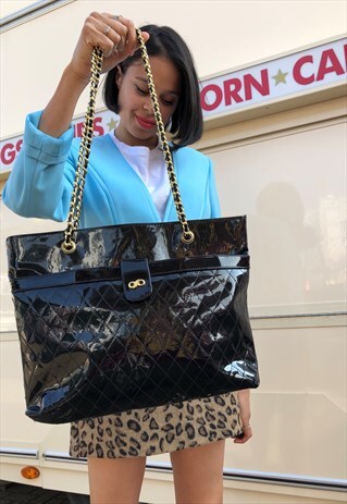 VINTAGE BLACK QUILTED PATENT CHAIN HANDLE SHOPPER