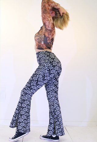 KNIT FLORAL FLARES IN BLACK AND WHITE