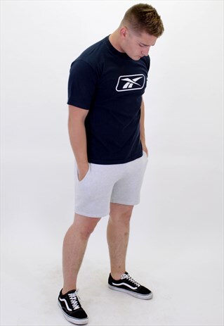 VINTAGE REEBOK T-SHIRT