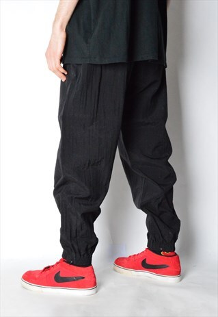 VINTAGE 90S BLACK SHELL PANTS