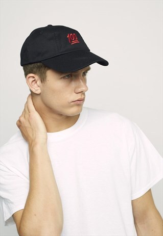100 BLACK CAP