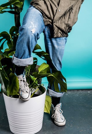VINTAGE LEVI'S 527 BOOT CUT JEANS IN BLUE DENIM WITH RIPS