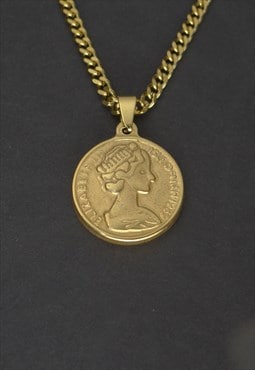 Elizabeth II Womens Necklace in gold cuban mens necklaces