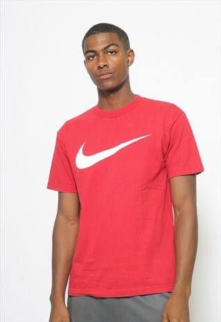 VINTAGE NIKE T-SHIRT