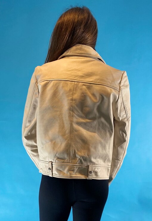 garment image