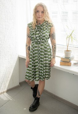 Vintage 60's Green Patterned Pleated Midi Dress