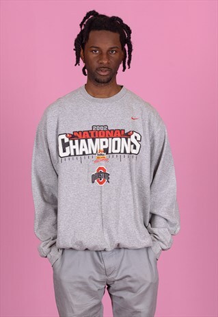 VINTAGE NIKE SWEATSHIRT