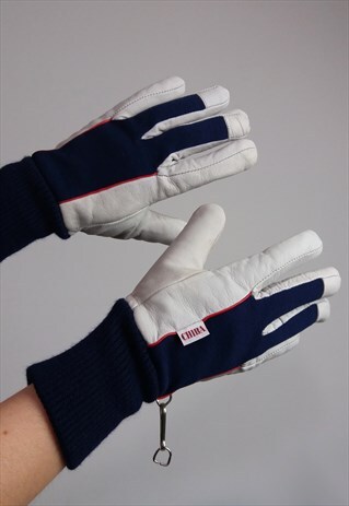 VINTAGE 80'S LIGHT GREY AND NAVY GLOVES