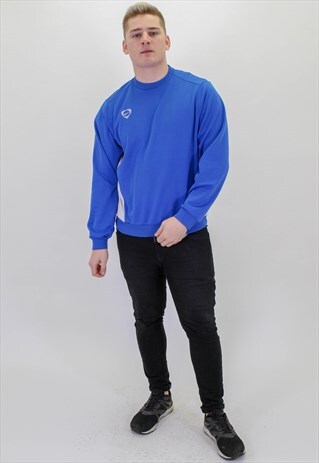 VINTAGE NIKE SWEATER