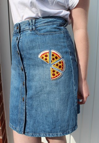 VINTAGE 90'S HIGH WAIST BLUE DENIM SKIRT WITH PIZZA BADGES