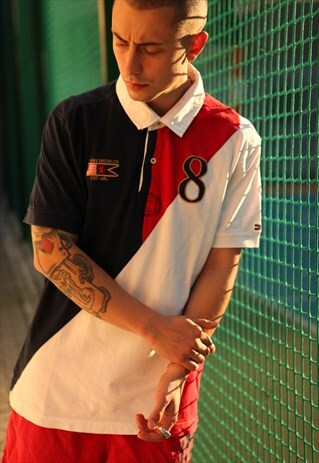 VINTAGE 90'S TOMMY HILFIGER T-SHIRT