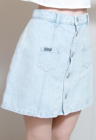 VINTAGE 1990'S CUTE LIGHT WASH BUTTON FRONT DENIM MINI SKIRT