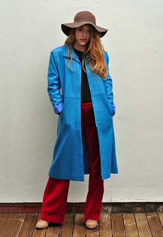VINTAGE 1990'S BUE LEATHER COAT