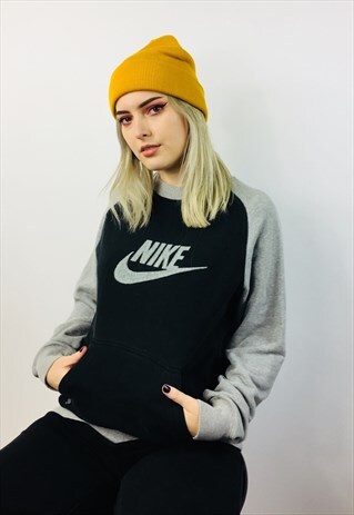 VINTAGE NIKE SWOOSH SWEATSHIRT
