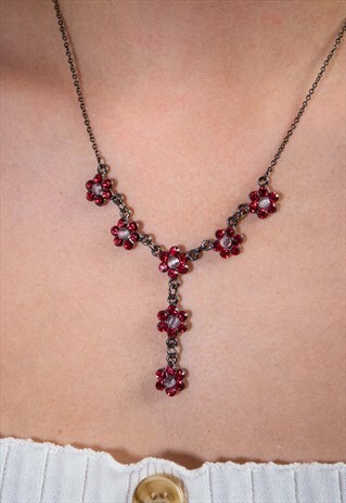 VINTAGE RED FLOWER NECKLACE