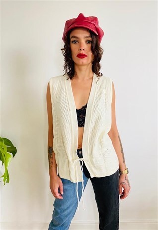 SLEEVELESS KNIT CARDIGAN