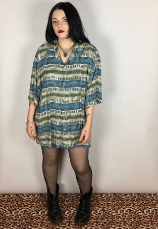 VINTAGE ABSTRACT PRINT SHIRT SIZE LARGE