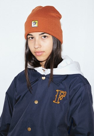 BEANIE IN DARK ORANGE WITH PANTHER LOGO