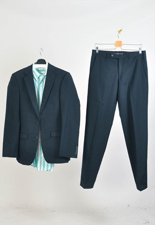 VINTAGE 00S SUIT IN NAVY