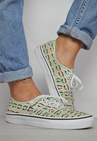 90S VANS GREEN & BEIGE CHECK WITH EYE PRINT SKATE SHOES