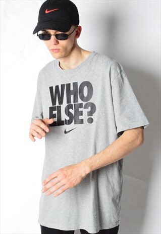GREY NIKE T-SHIRT