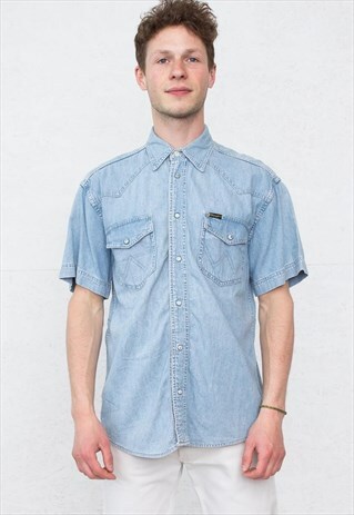 VINTAGE BLUE WRANGLER SHORT SLEEVE DENIM SHIRT