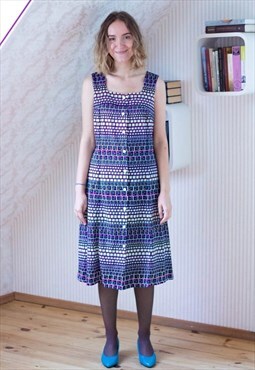 Purple sleeveless floral patterned dress