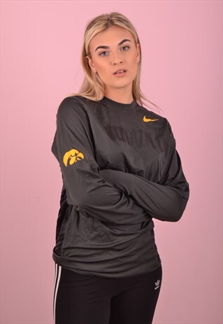 GREY NIKE T-SHIRT GBT4647