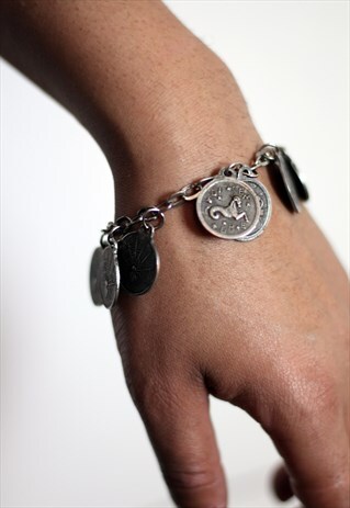 VINTAGE 90S UNISEX OCCULT ZODIAC COIN CHARM BRACELET