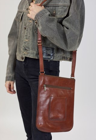 VINTAGE BROWN LEATHER SKINNY MESSENGER BAG
