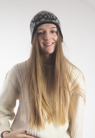 VINTAGE ICELANDIC WOOL BEANIE HAT