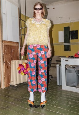 90's Vintage cute fluffy fancy knitted vest in chick yellow