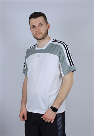 VINTAGE ADIDAS SPORT T-SHIRT MEN RARE
