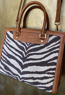 Micheal Kors  'New ' Leopard & Leather shoulder or handbag.