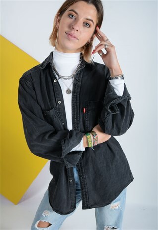 VINTAGE LEVI'S DENIM SHIRT IN WASHED BLACK
