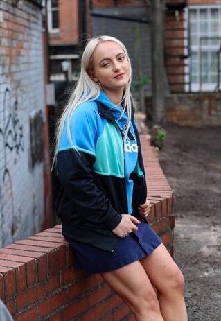 TRACK TOP