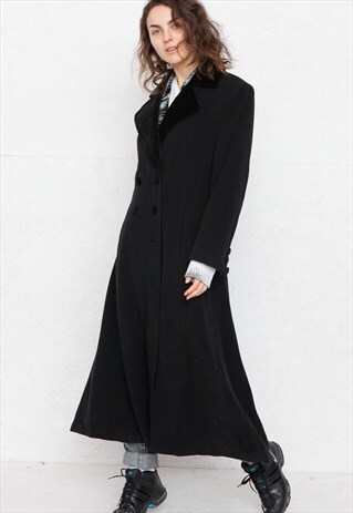 VINTAGE BLACK WOOL COAT