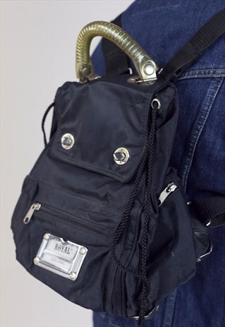 VINTAGE 90S STYLE BLACK BACKPACK