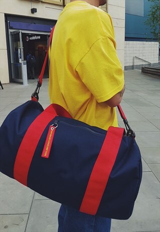 BARREL BAG NAVY & RED